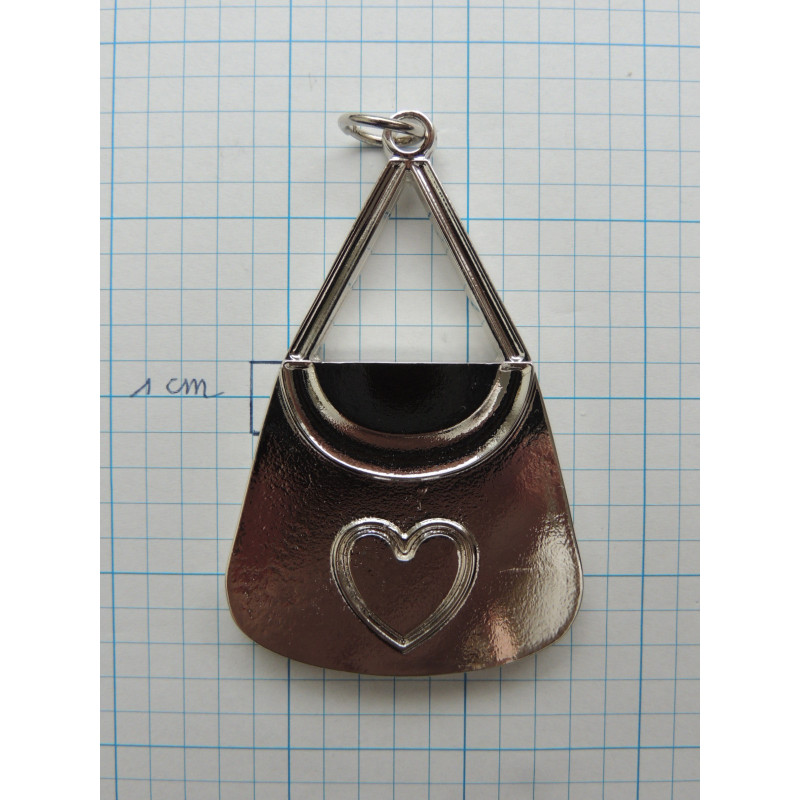 Bijou sautoir hospitalier emu